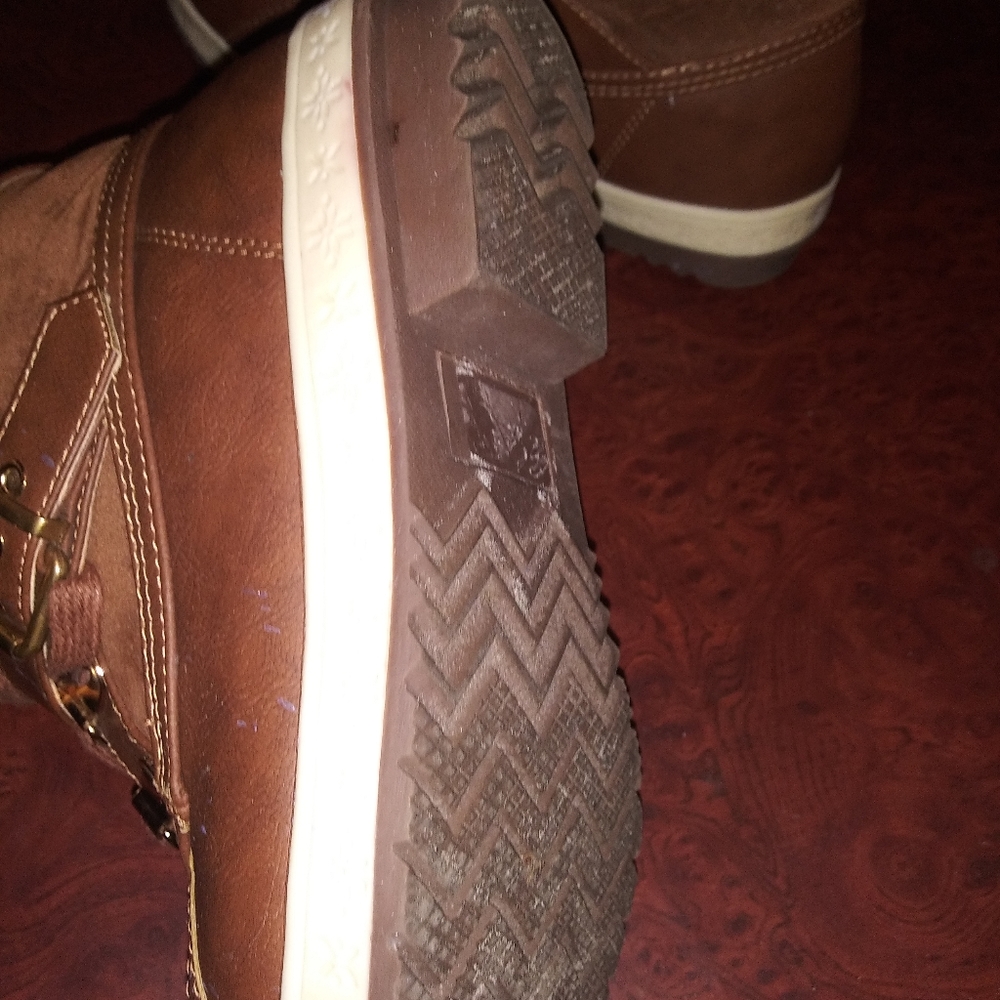Winter boots - Picture 2 of 3